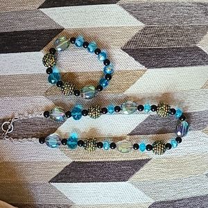 Necklace and bracelet set